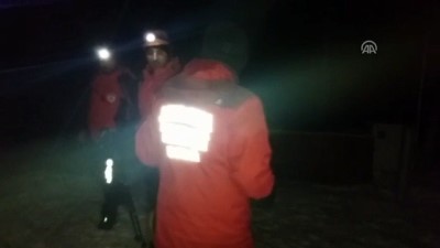 selale - Uludağ'da 5 kişi mahsur kaldı (2) - BURSA Videosu