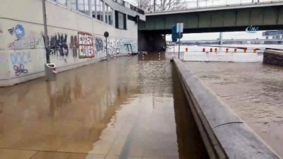 kasirga -  - Almanya'da sel tehlikesi
- Ren nehrindeki su seviyesi yükseliyor  Videosu