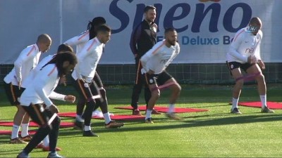 aria - Galatasaray ilk idmanına çıktı  Videosu