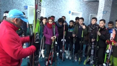 egitim ogretim yili - Hakkari kayak merkezi cıvıl cıvıl  Videosu