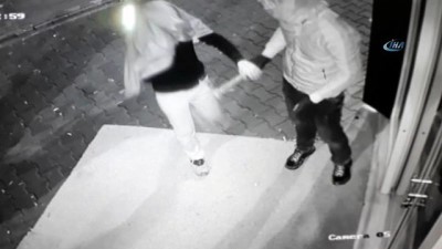 cep telefonu -  Maskeli ve baltalı hırsızlar önce kameralara sonra da polise yakalandı  Videosu