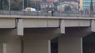 trafik yogunlugu -  Ortaköy Viyadüğü'nde intihar girişimi Videosu