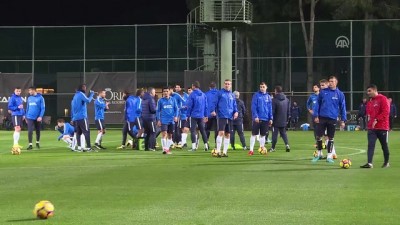 kulup baskani - Trabzonspor, sezonun ikinci yarı hazırlıklarını sürdürdü - ANTALYA Videosu