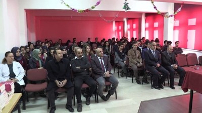 universite sinavi - Vali Ustaoğlu, sınava hazırlanan öğrencilerle bir araya geldi - BİTLİS  Videosu