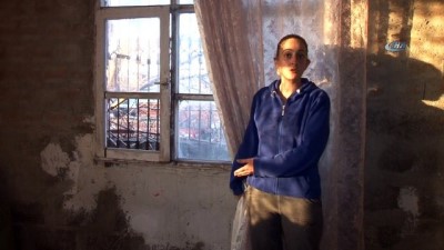 losemi hastasi -  Yüzde 94 engeli bulunan lösemi hastası Levent Karadağ, ailesiyle birlikte yaşadığı harabe evde yardım bekliyor  Videosu