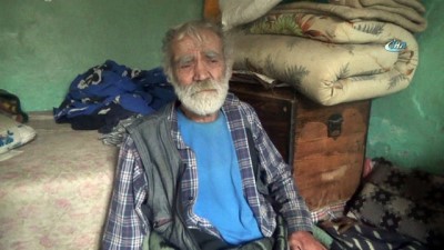 ozluk haklari -  Ambulans şoförünün sırtında taşıdığı yaşlı adamın hayatından dram çıktı  Videosu