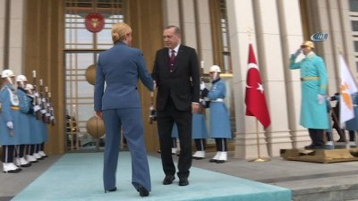 basin toplantisi -  Cumhurbaşkanı Erdoğan, Hırvat Cumhurbaşkanı Kitaroviç’i karşıladı Videosu