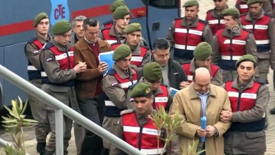 tutuklu sanik - Donanma Komutanlığı'ndaki darbe girişimi davası - KOCAELİ  Videosu