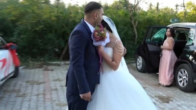 pazar gunu -  Düğün günü soyulan gelin ve damat şikayetçi olmayıp düğüne gitti  Videosu