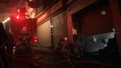nadan - Fatih'te iş hanında yangın - İSTANBUL  Videosu