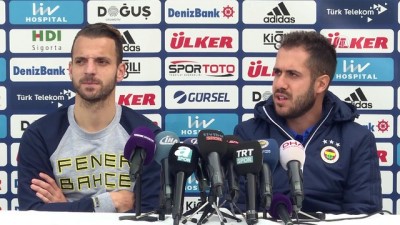 sampiyon - Fenerbahçe'nin İspanyol golcüsü Soldado: 'Enes Ünal'ın Villarreal için çok önemli bir futbolcu haline geleceğini düşünüyorum' - ANTALYA  Videosu