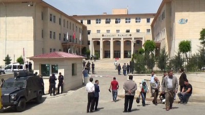 adliye binasi -  Siirt merkezli 20 ilde FETÖ operasyonu: 31 asker gözaltına alındı Videosu