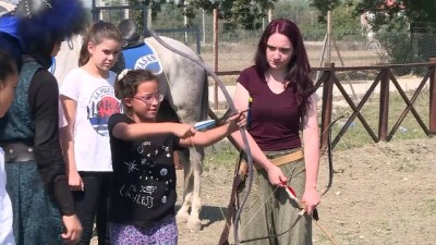 okcular - Atlı okçu Melike genç kızlara eğitmen oldu - BURSA  Videosu