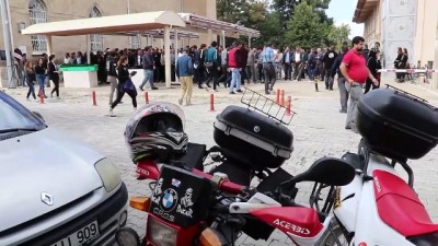 Motosikleti bariyerlere çarparak ölen gencin cenazesi defnedildi - BURDUR 