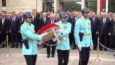 Yasama yılının açılışı dolayısıyla Meclis Atatürk Anıtı önünde tören düzenlendi (2) - TBMM 