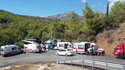  Antalya’da tur midibüsü kaza yaptı: 28 yaralı 