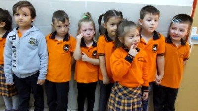 tetanoz asisi -  Çocuklar güle ağlaya aşı oldu  Videosu
