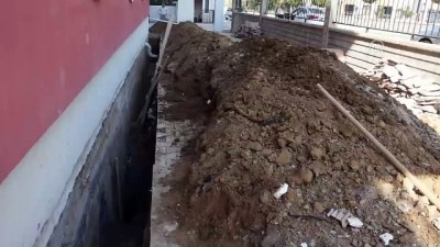 toprak kaymasi - Malatya'da toprak altına kalan işçi kurtarıldı Videosu