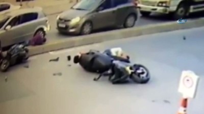 motosiklet kazasi -  Ümraniye’de feci motosiklet kazası kamerada  Videosu