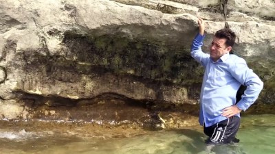 yaban kecisi - Baraj suları çekilince kaya resimleri ortaya çıktı - ADIYAMAN  Videosu