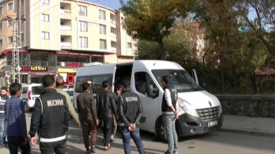  Kars’ta 43 kaçak göçmen yakalandı 