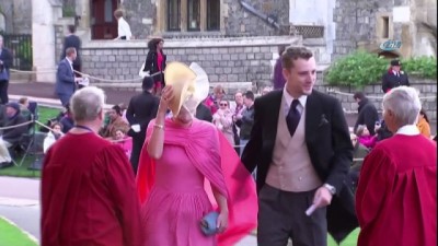 omurga egriligi -  - Prenses Eugenie Törenle Dünya Evine Girdi
- Yılın İkinci Kraliyet Düğünü Windsor'da Gerçekleşti  Videosu
