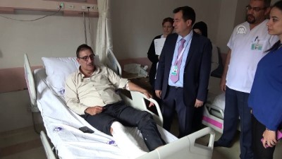 tren istasyonu - Sette ayağı kırılan Cem Özer, tedavi altına alındı - AFYONKARAHİSAR Videosu