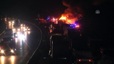 Anadolu Otoyolu'nda tır yangını - SAKARYA 