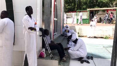 Dakar İlahiyat Camisi'nin 'beyaz cuma' geleneği - DAKAR 