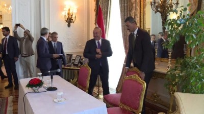 cavusoglu -  - Dışişleri Bakanı Çavuşoğlu İngiltere’de Türk STK temsilcileriyle buluştu Videosu