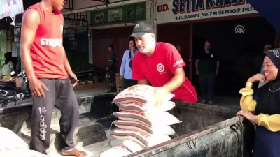 yardim malzemesi - Endonezya'daki deprem bölgesi havadan görüntülendi - PALU  Videosu