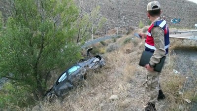  Sivas'ta otomobil şarampole uçtu: 6 yaralı