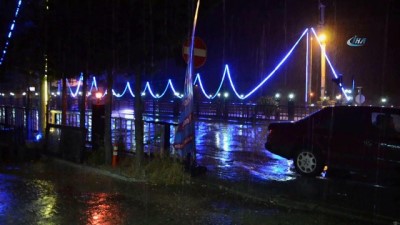  Şuhut’ta ani bastıran yağmur etkili oldu 