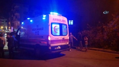 hastane -  Çocukluk arkadaşını sokak ortasında silahla öldürdü  Videosu