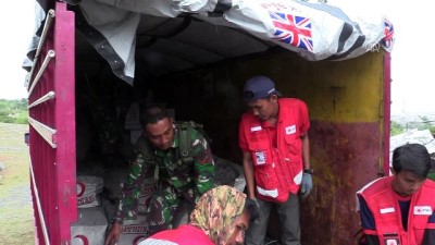 tsunami felaketi - Endonezyalı afetzedeler Türkiye'den getirilen çadırlarda barınacak - PALU  Videosu