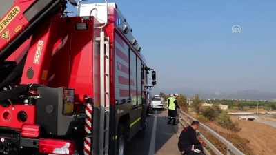 Göçmenlerin içinde bulunduğu kamyon devrildi (3) - İZMİR 