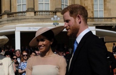 Prens Harry ve Meghan Markle bebek bekliyor