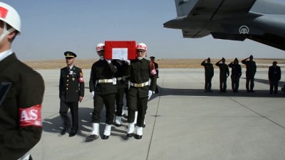 askeri arac - Şehit Özyolci'nin naaşı Ağrı'ya getirildi  Videosu