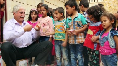 gariban - Kastamonulu ahşap ustasından Afrinli çocuklara topaç - AFRİN  Videosu