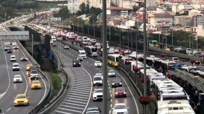 alicioglu - Metrobüs arızası seferleri aksattı - İSTANBUL Videosu