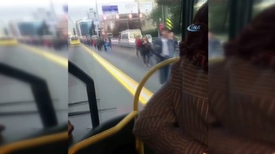  Okmeydanı'nda metrobüs arızası