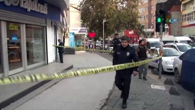 banka subesi -  Sancaktepe'de bankaya giren maskeli 2 kişi bir miktar para alarak kayıplara karıştı Videosu