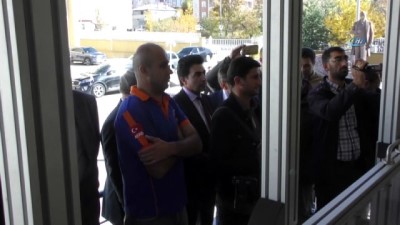 tatbikat -  Vali ile Başkan, 7.4 şiddetindeki depremi yaşadı Videosu