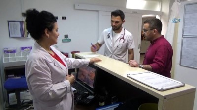 fakulte -  Anne oğul aynı hastanede görev yapıyor  Videosu