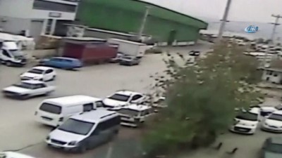 kamyoncu - İnegöl'de motosikletle otomobil çarpıştı... Feci kaza kamerada Videosu