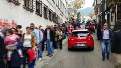  Bu kuyruğun başı var sonu yok 