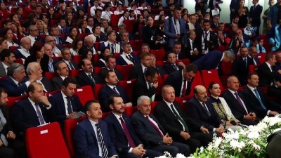 Cumhurbaşkanı Erdoğan: 'Bu süreçte en büyük yatırımı biz eğitim-öğretime yaptık. Ama henüz arzu ettiğimiz neticeleri elde ettiğimizi maalesef söyleyemiyorum' 