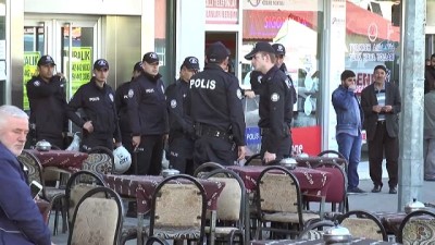 seyyar saticilar -  Erzurum’da iki grup arasında bıçaklı kavga: 3 yaralı  Videosu
