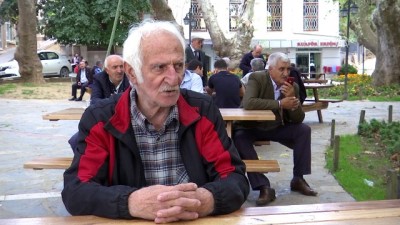 emekli maasi - Kartal'ın yarım asırlık muhtarı, ilk günkü aşkla çalışıyor (2) - İSTANBUL  Videosu