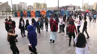 festival - Ziraat Bankası Diyarbakır Gençlik Festivali'ne yoğun ilgi - DİYARBAKIR Videosu